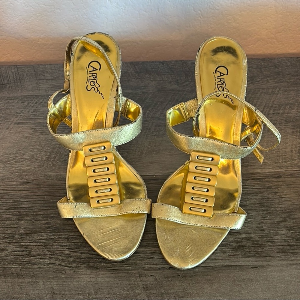 Women’s gold shoes size 8